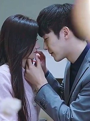 回国后我与总裁纠缠不清