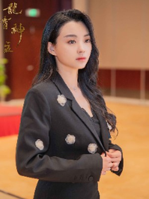 龙霄神主第三部